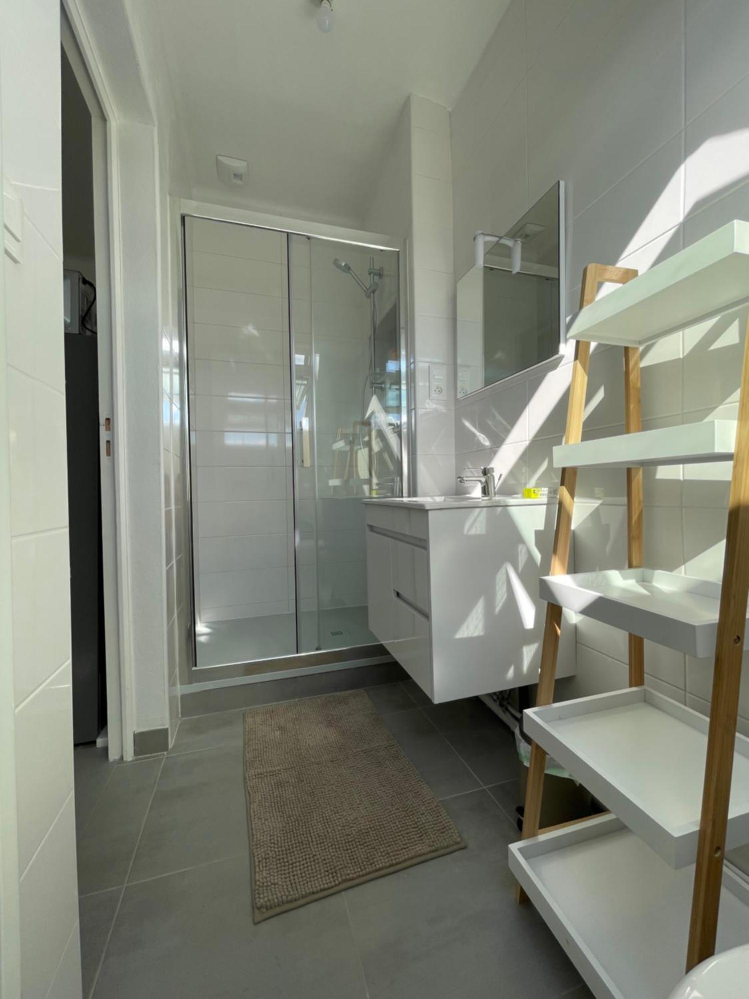 Appartement Renove Tout Equipe, Centre Ville, Proche De La Gare Et Commerce فليرس المظهر الخارجي الصورة