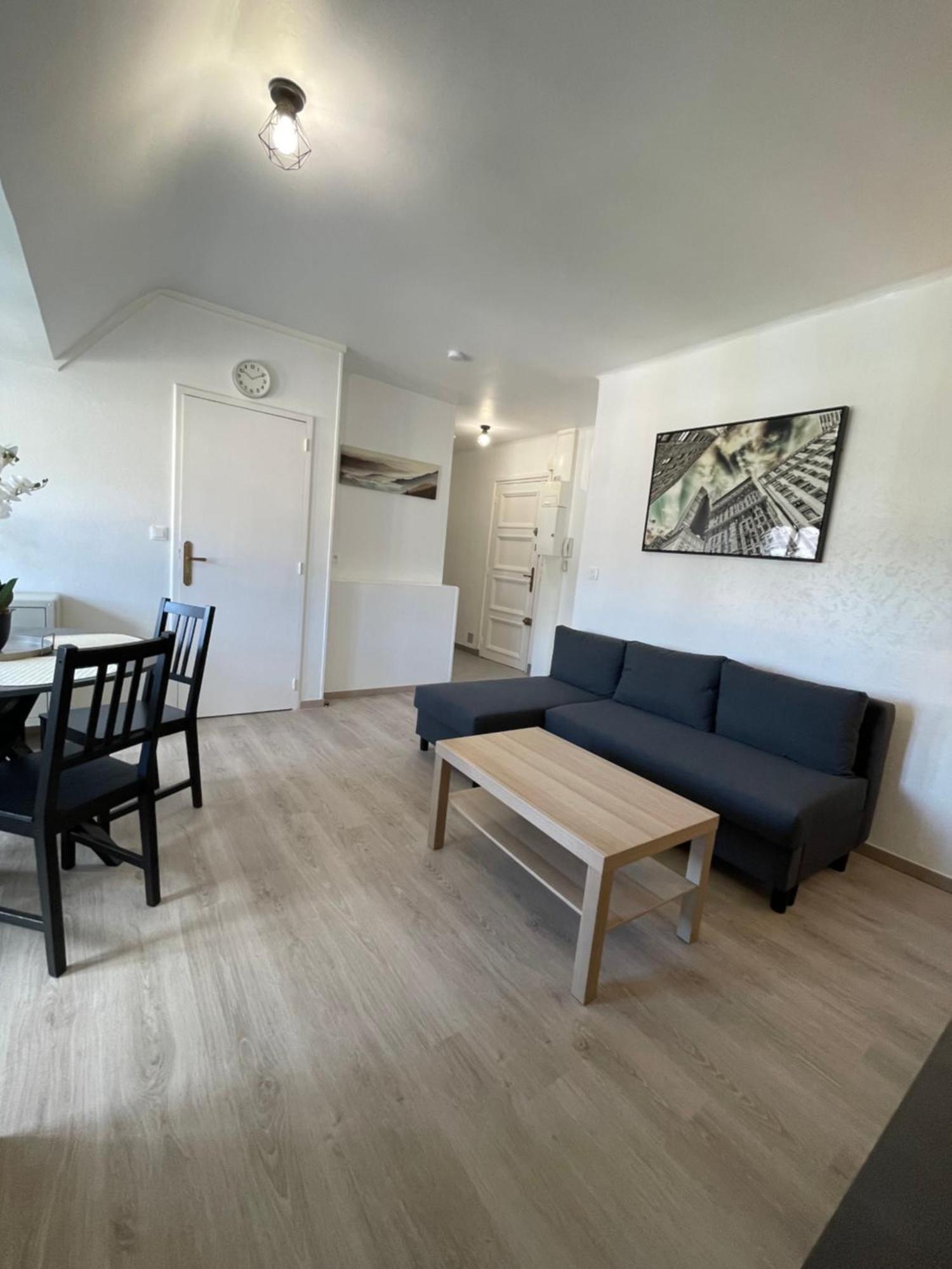 Appartement Renove Tout Equipe, Centre Ville, Proche De La Gare Et Commerce فليرس المظهر الخارجي الصورة